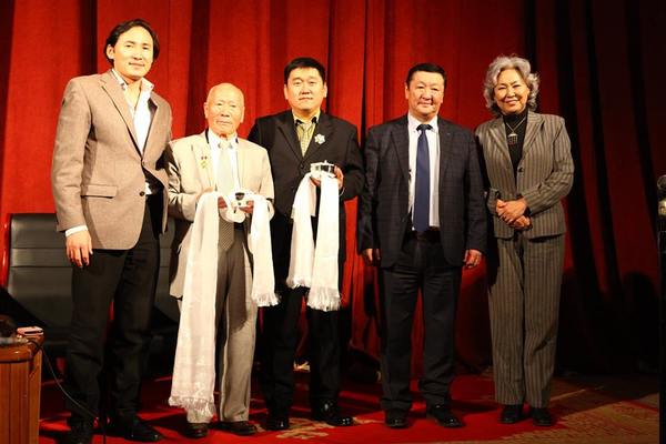 УДЭТ-т шагналын хур буулаа